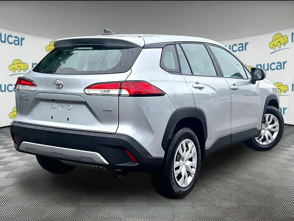 Certified Used 2022 Silver Toyota L image 6