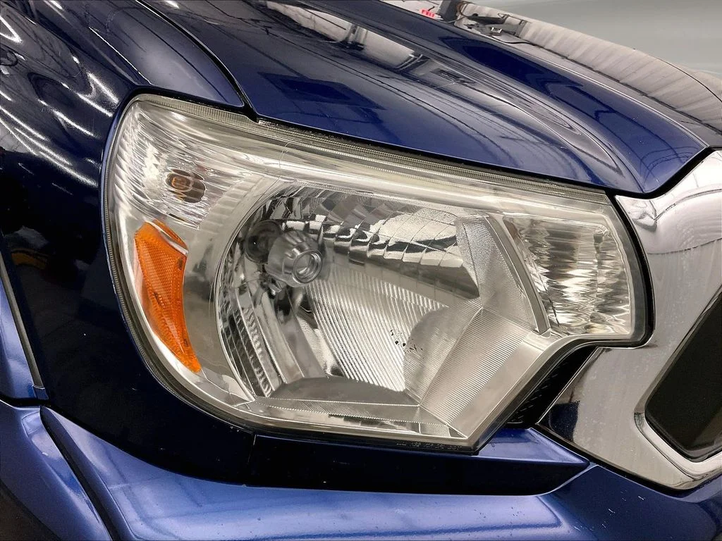 Used 2014 Blue Toyota Base image 34
