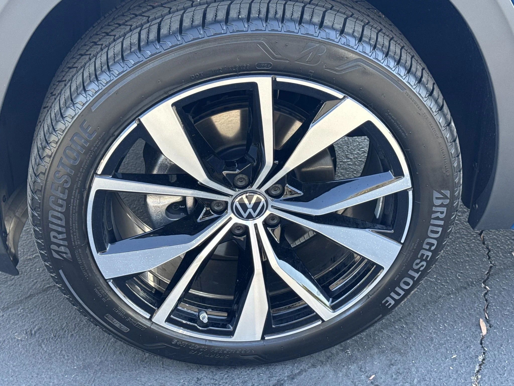 New 2026 Mountain Lake Blue Metallic Volkswagen 2.0T SEL Premium R-Line image 11