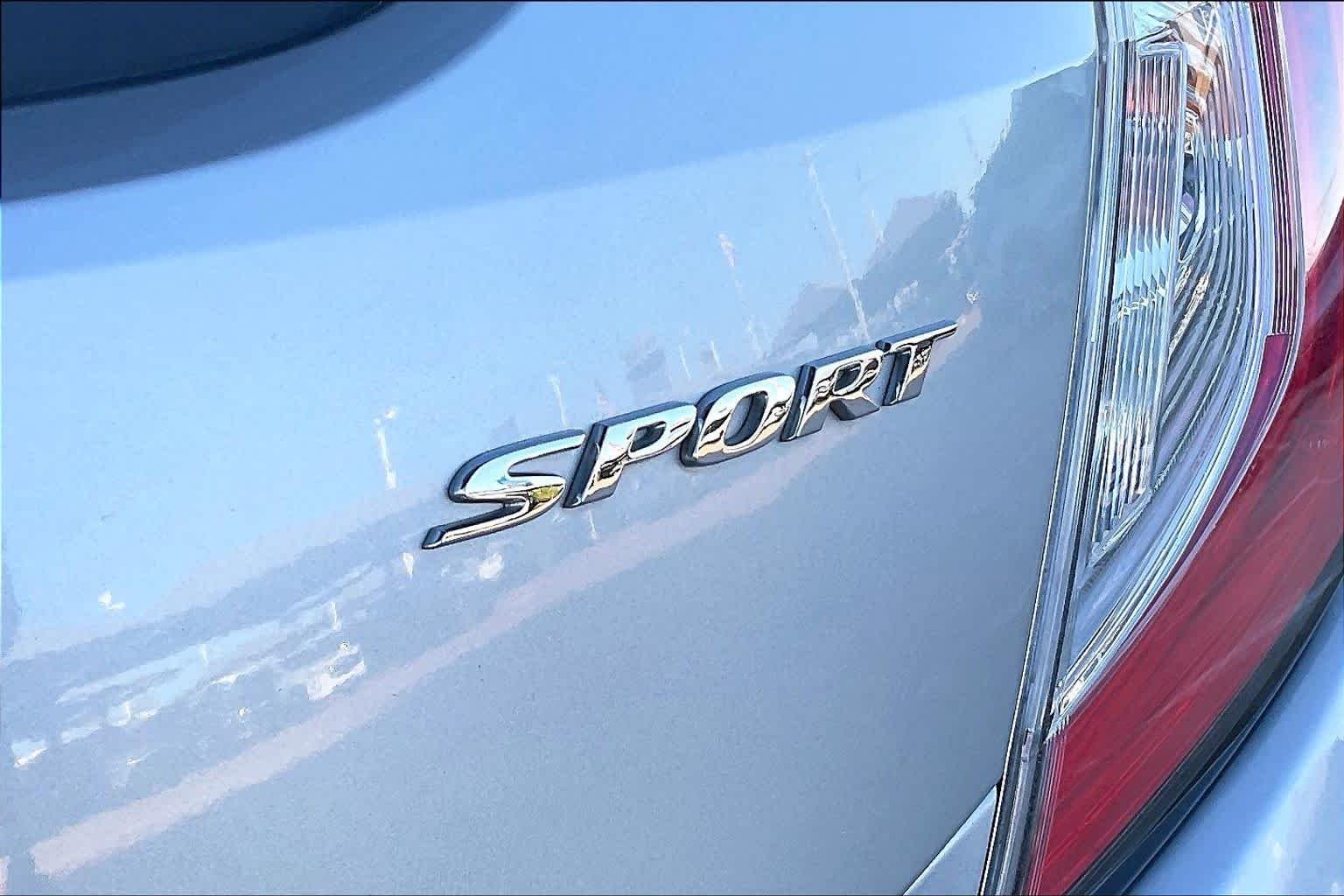 Used 2021 Lunar Silver Metallic Honda Sport image 10