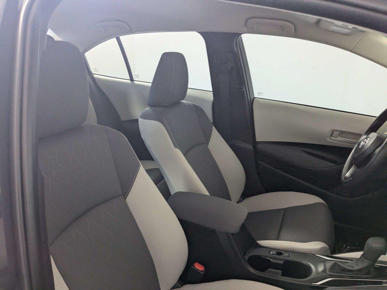 Used 2025 Underground Toyota LE image 31