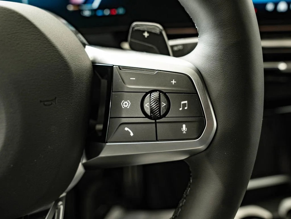 New 2026 Alpine White BMW xDrive28i image 29