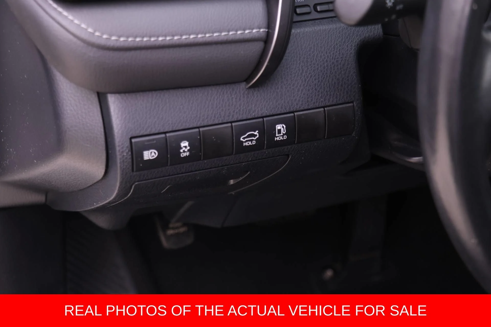 2024 Toyota Camry SE - Photo 12