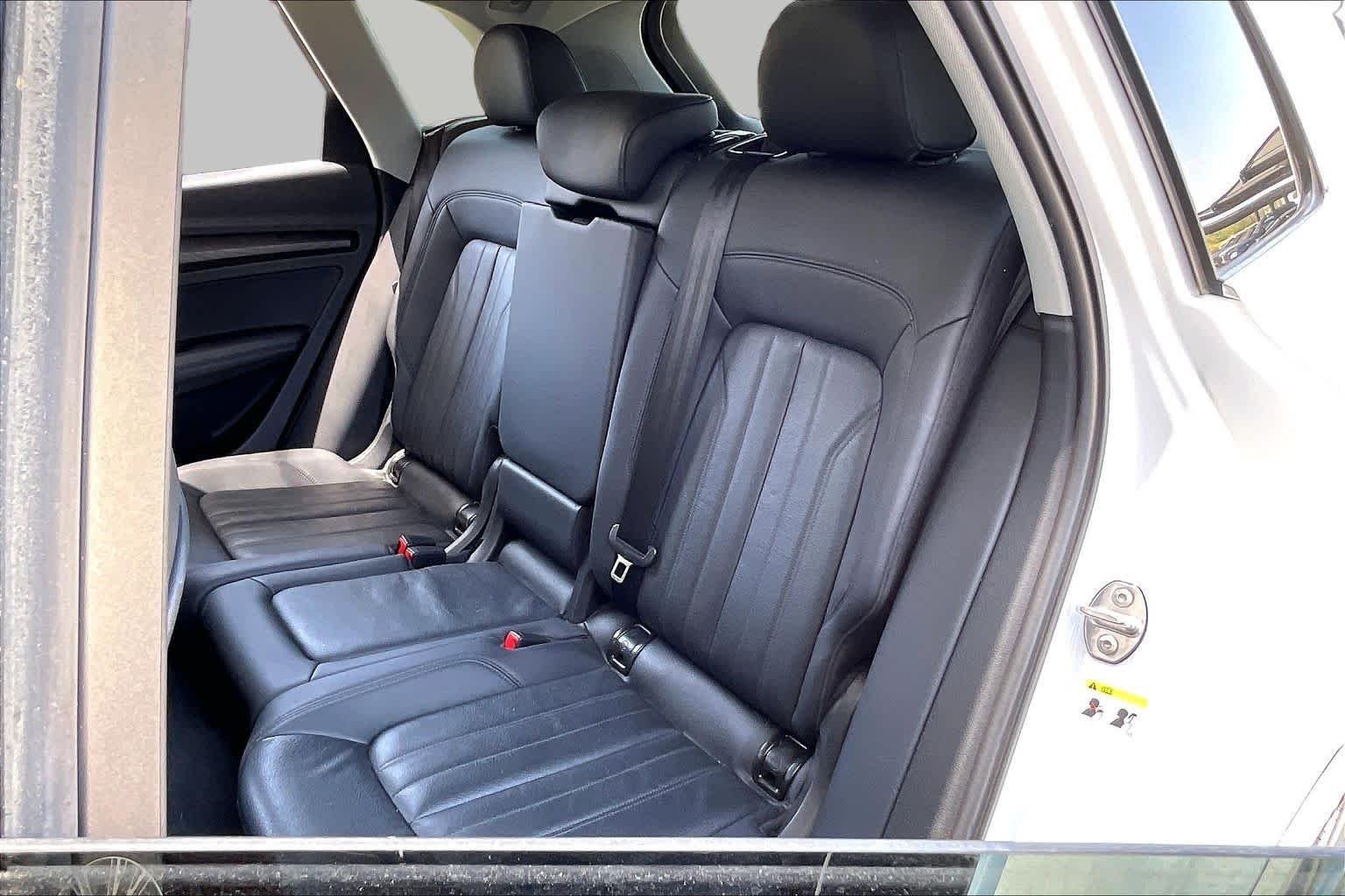 Used 2019 Ibis White Audi Premium Plus image 21