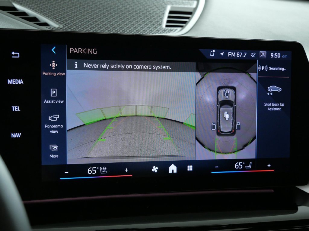 New 2027 Dune Grey Metallic BMW xDrive28i image 49