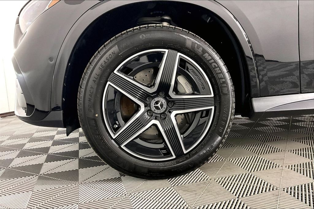 Used 2026 Black Mercedes-Benz GLC 300 image 8