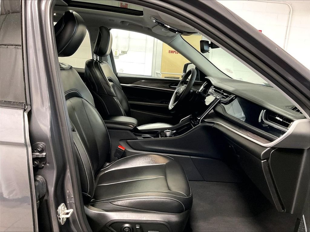 Used 2024 Gray Jeep 4xe image 11