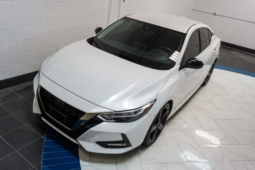 Used 2022 White Nissan SR image 34