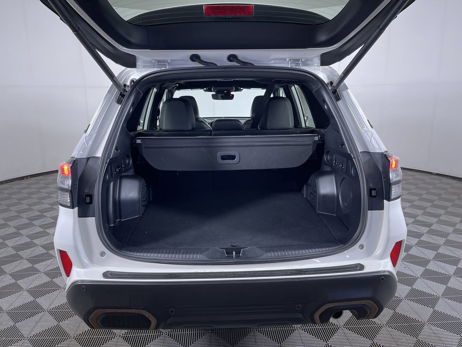 2025 Subaru Forester Sport - Photo 24