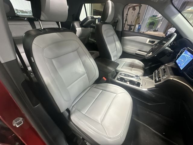 Certified Used 2021 Red Metallic Ford XLT image 32
