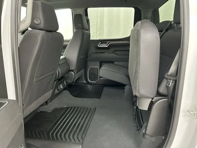 New 2026 Summit White Chevrolet LT (2FL) image 25