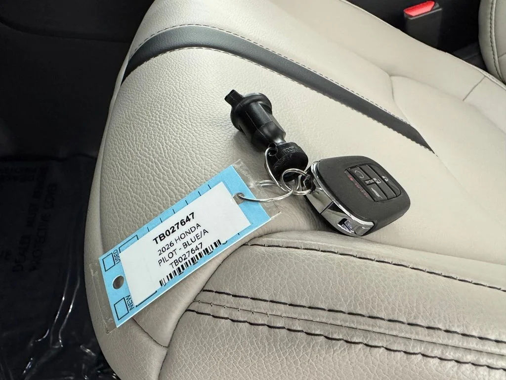 Used 2026 Gray Honda Touring image 34