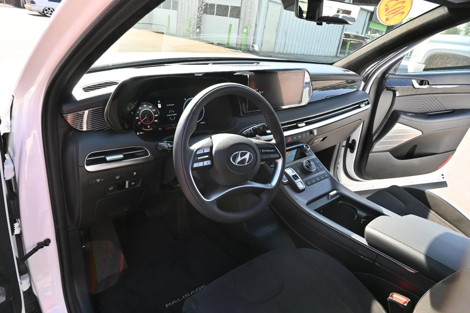 Used 2025 White Hyundai Calligraphy Night Edition image 21