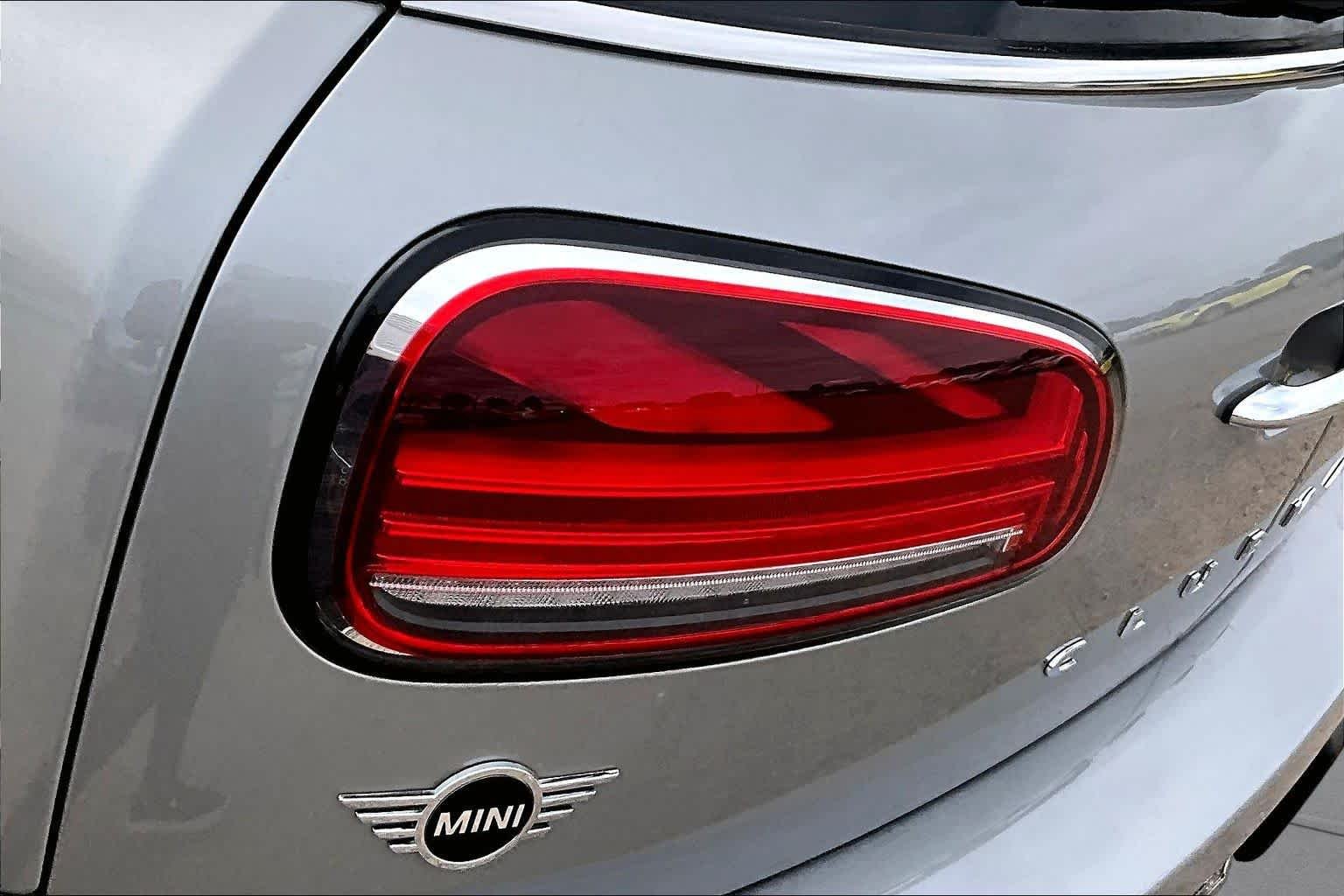 Used 2023 Melting Silver III Metallic MINI Cooper S image 25