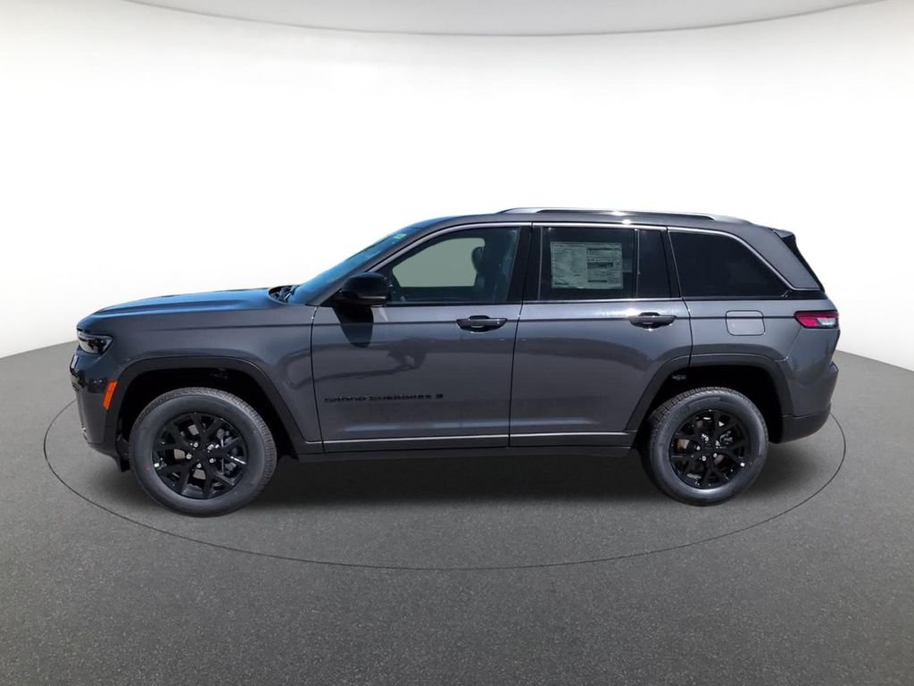 New 2026 Baltic Gray Metallic Clear-Coat Exterior Paint Jeep Altitude image 13