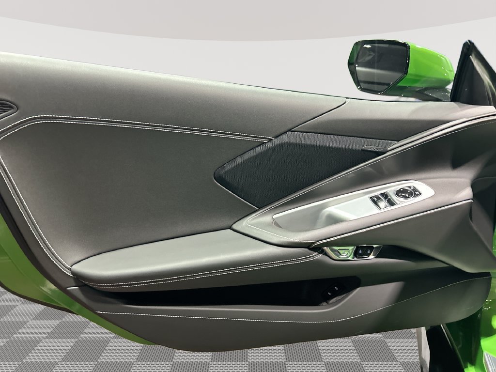 Used 2026 Green Chevrolet Z06 image 25