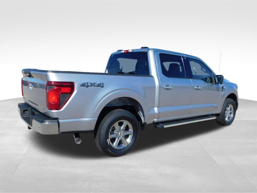 Used 2024 Silver Ford XLT image 3