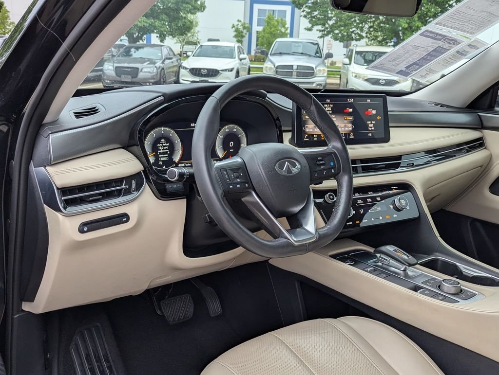 Used 2023 Black INFINITI LUXE AWD image 4