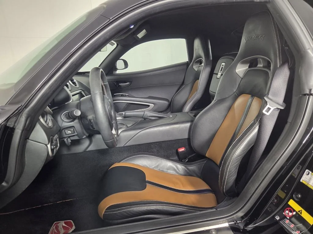 Used 2014 Venom Black Clearcoat Dodge GTS image 11