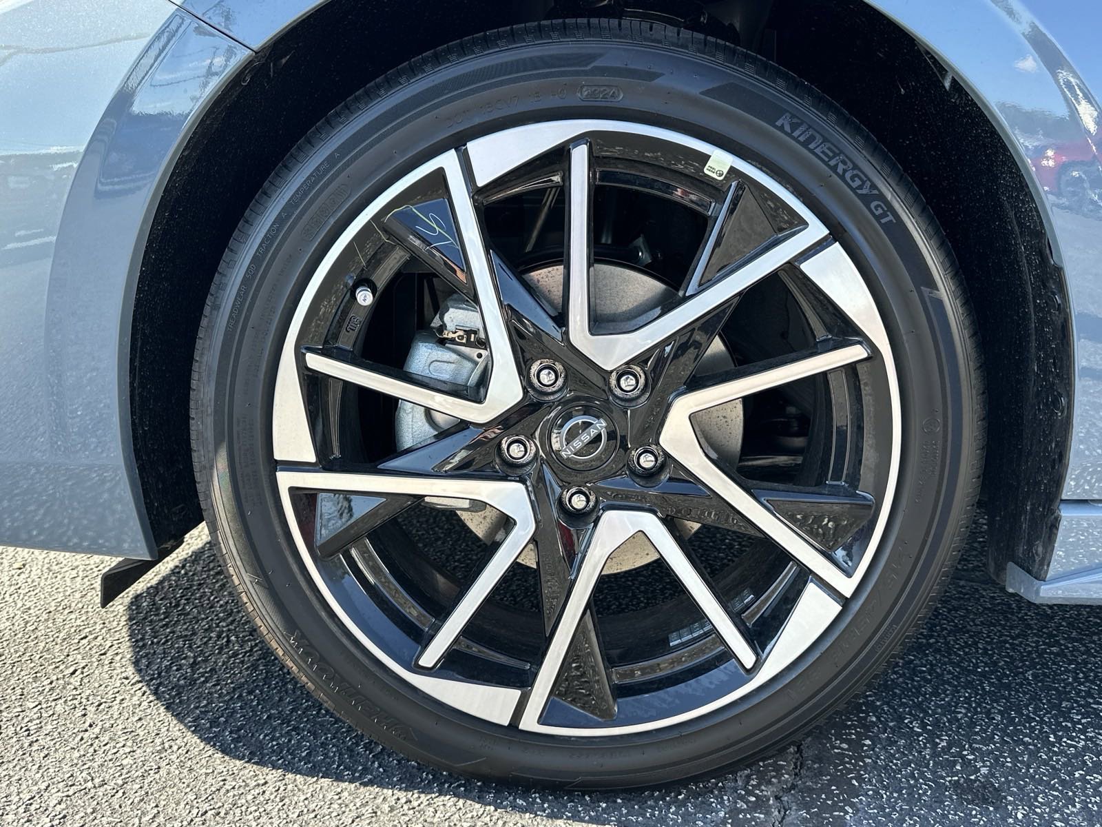 2025 Nissan Sentra SR - Photo 12