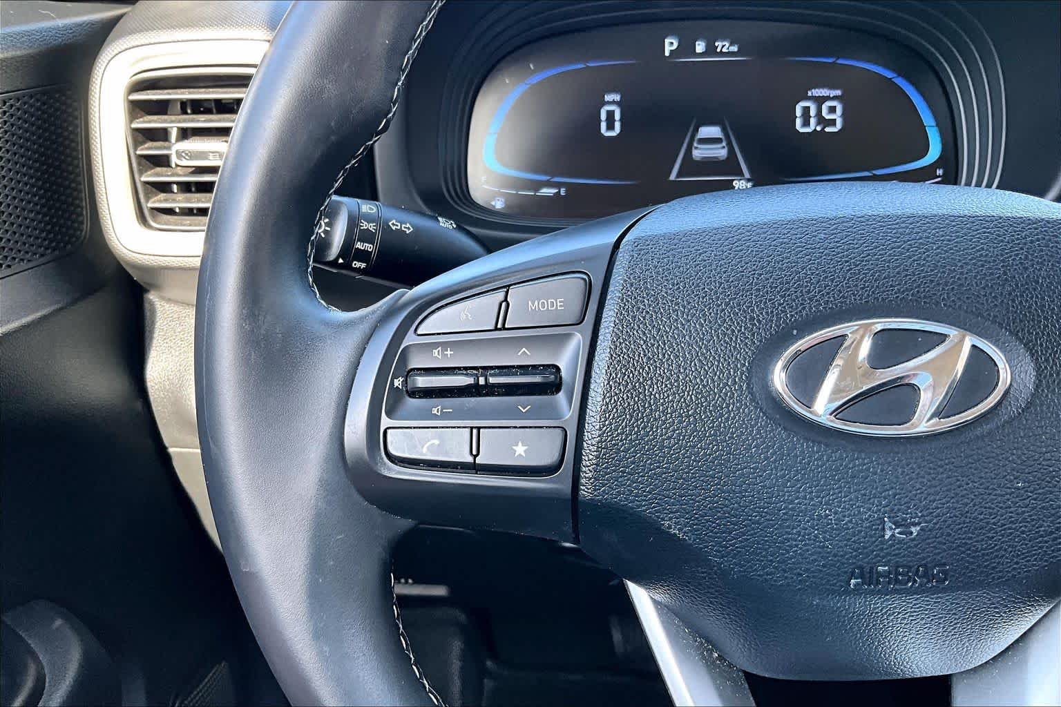 Used 2024 Lunar White Hyundai SEL image 23