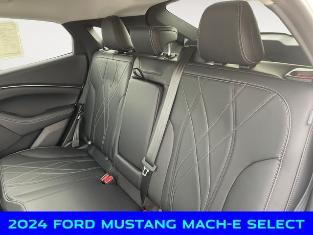 New 2024 White Ford Select image 13