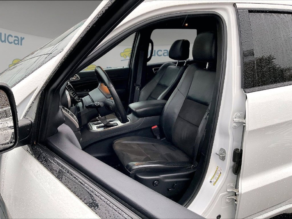 Used 2020 White Jeep Altitude image 10