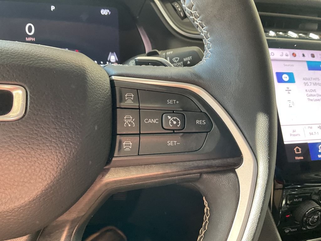 Used 2023 Gray Jeep Limited image 20