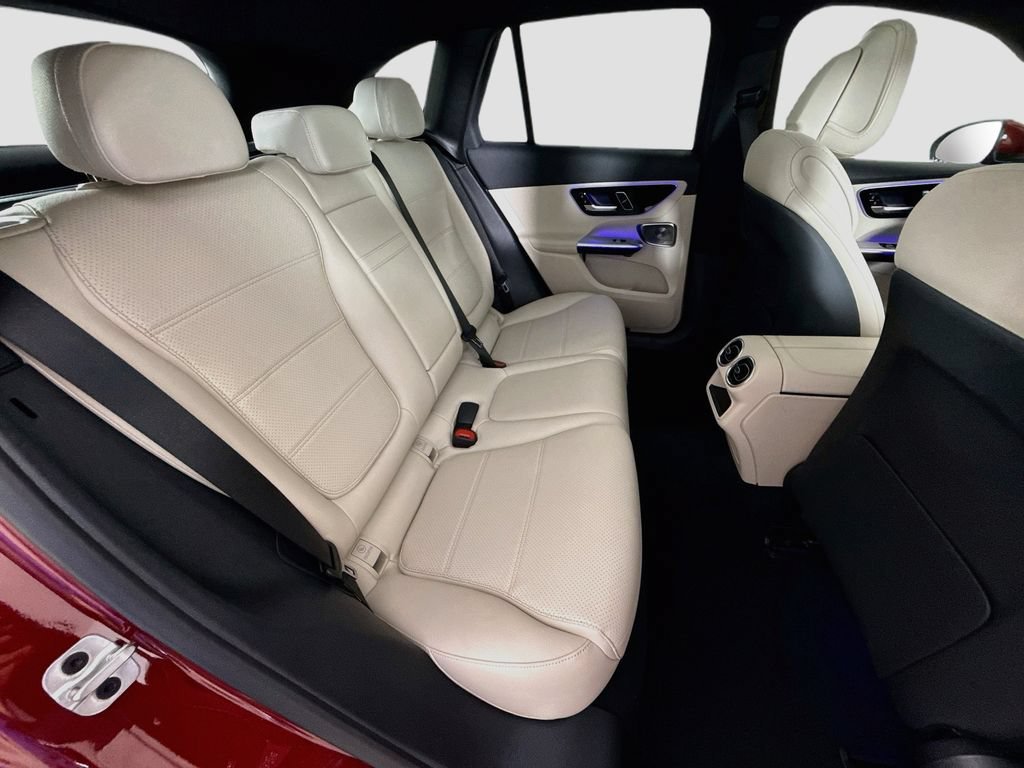 New 2026 MANUFAKTUR Patagonia Red Metallic Mercedes-Benz GLC 300 image 62