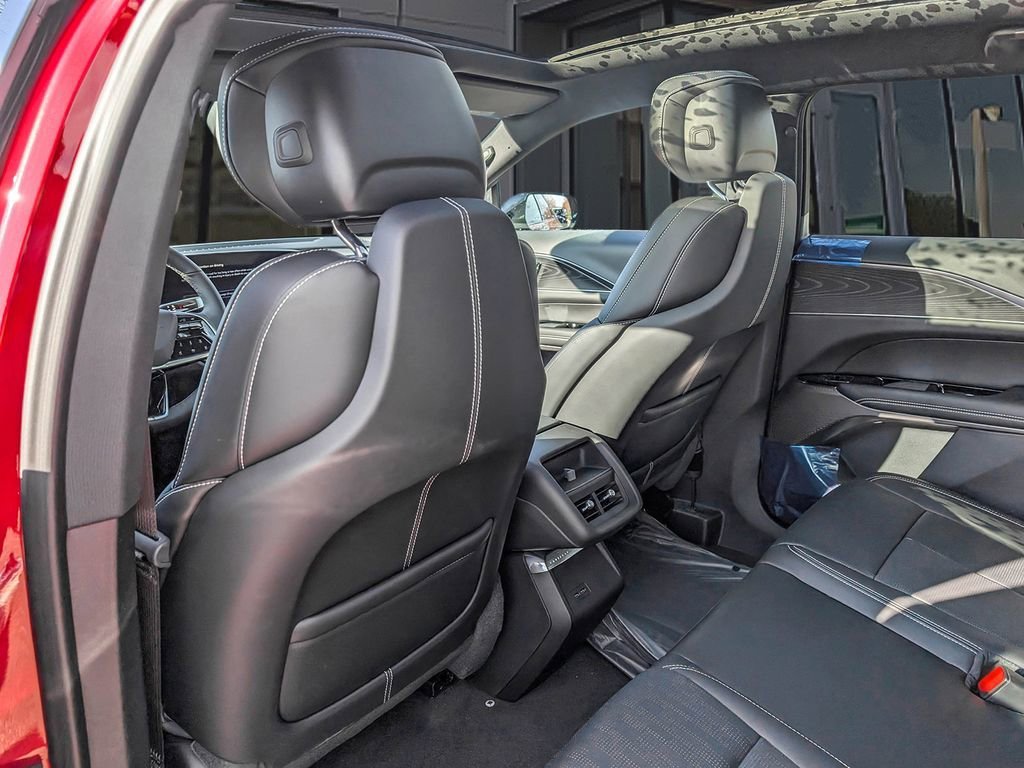 2025 Cadillac LYRIQ Sport 1 - Photo 12