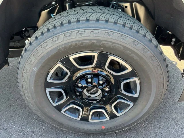 New 2026 Star White Metallic Tri-Coat Ford F-350® Platinum® image 37