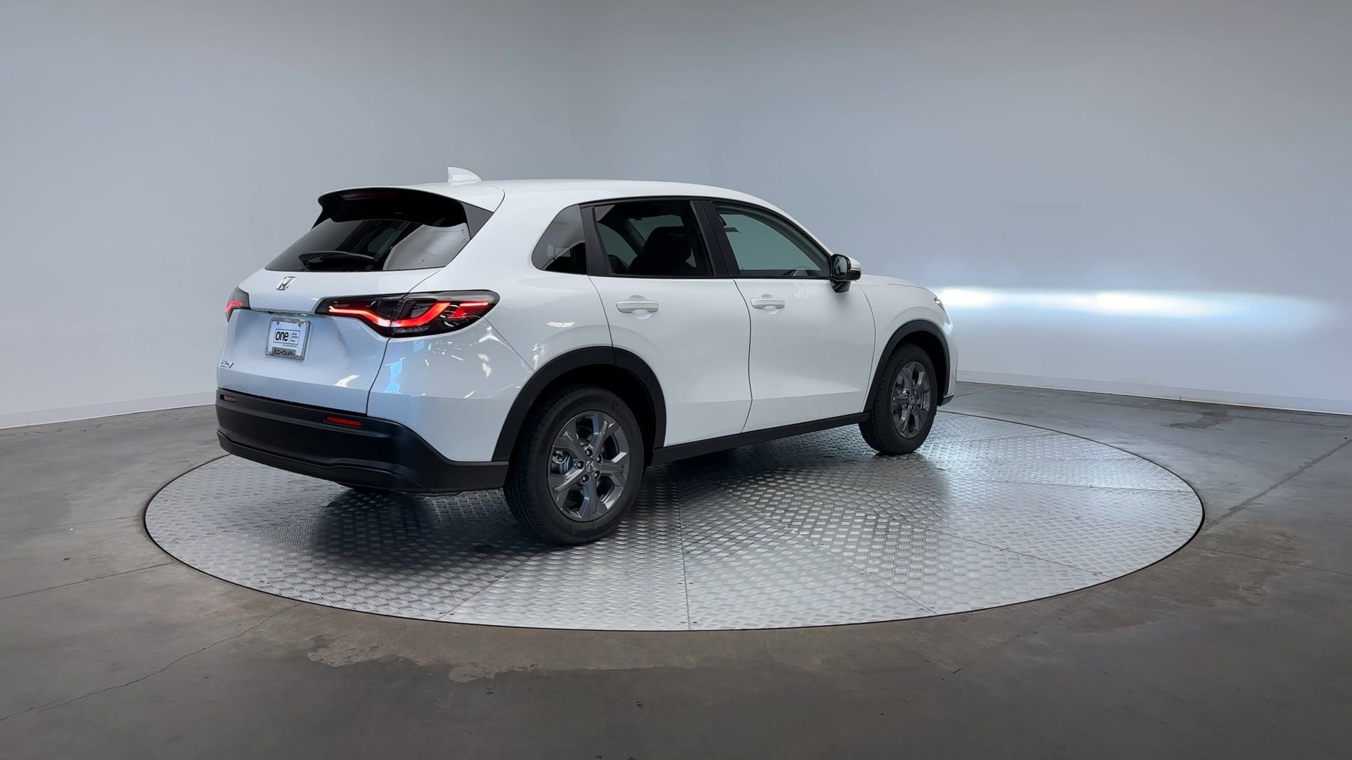 New 2026 Platinum White Pearl Honda LX image 8