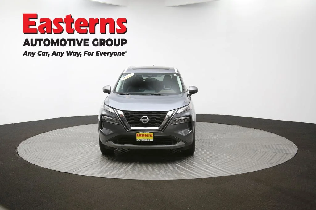 Used 2022 Gray Nissan SV image 51