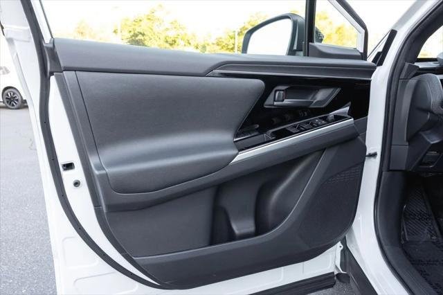 Certified Used 2023 WIND CHILL PEARL* Toyota  image 13