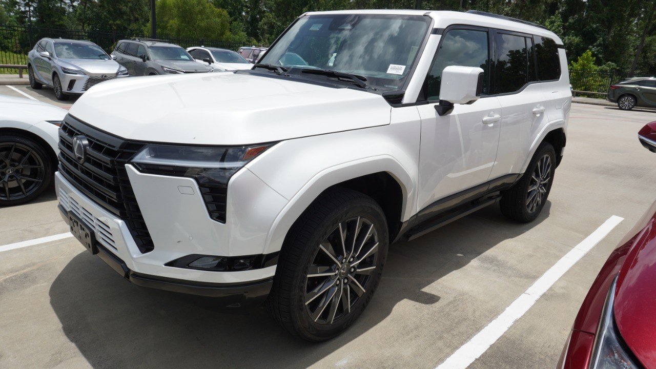 Used 2026 White Lexus GX 550 Luxury image 4