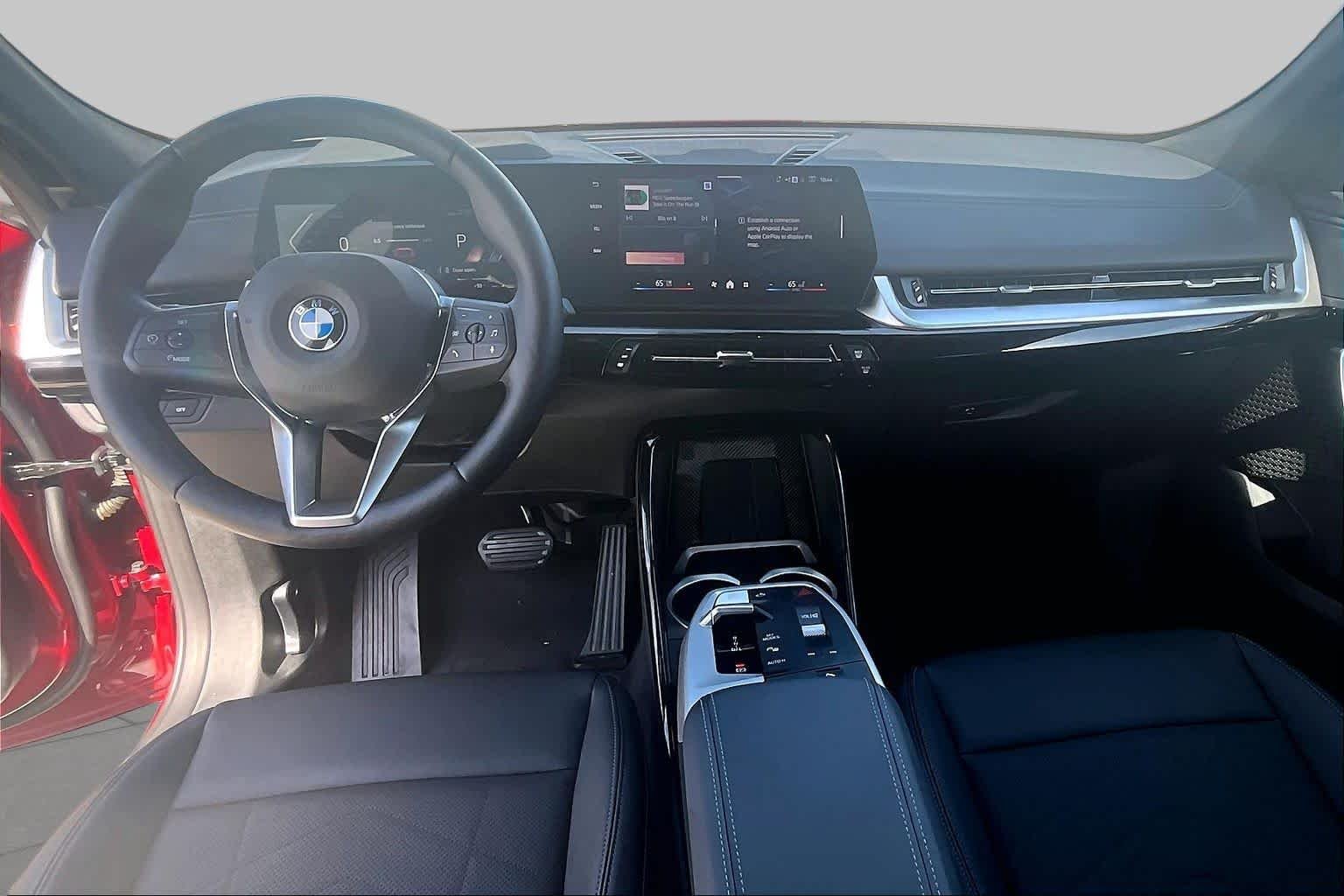 Used 2026 Vegas Red Metallic BMW xDrive28i image 14