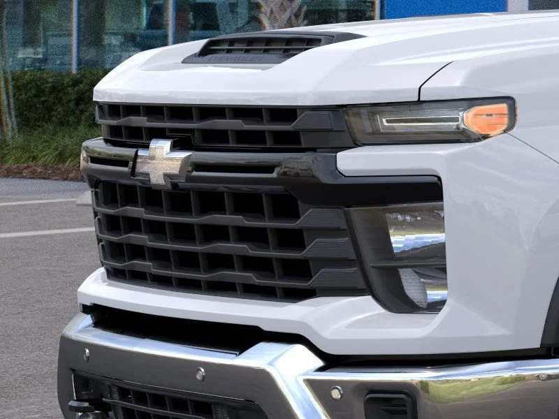 New 2026 Summit White Chevrolet WT image 13