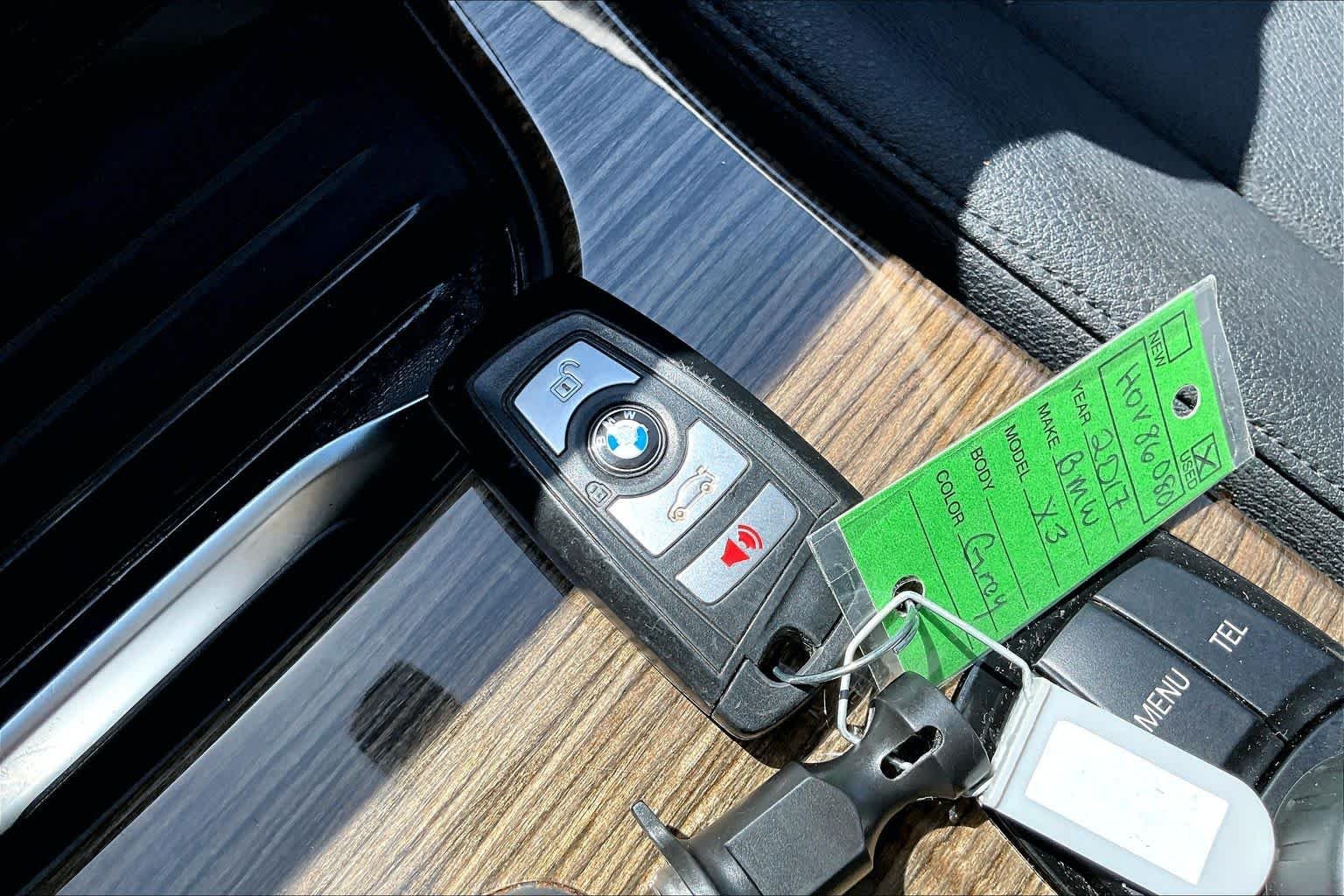 Used 2017 Space Gray Metallic BMW sDrive28i image 13