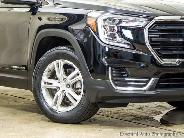 Certified Used 2023 EBONY TWILIGHT METALLIC GMC SLE image 3