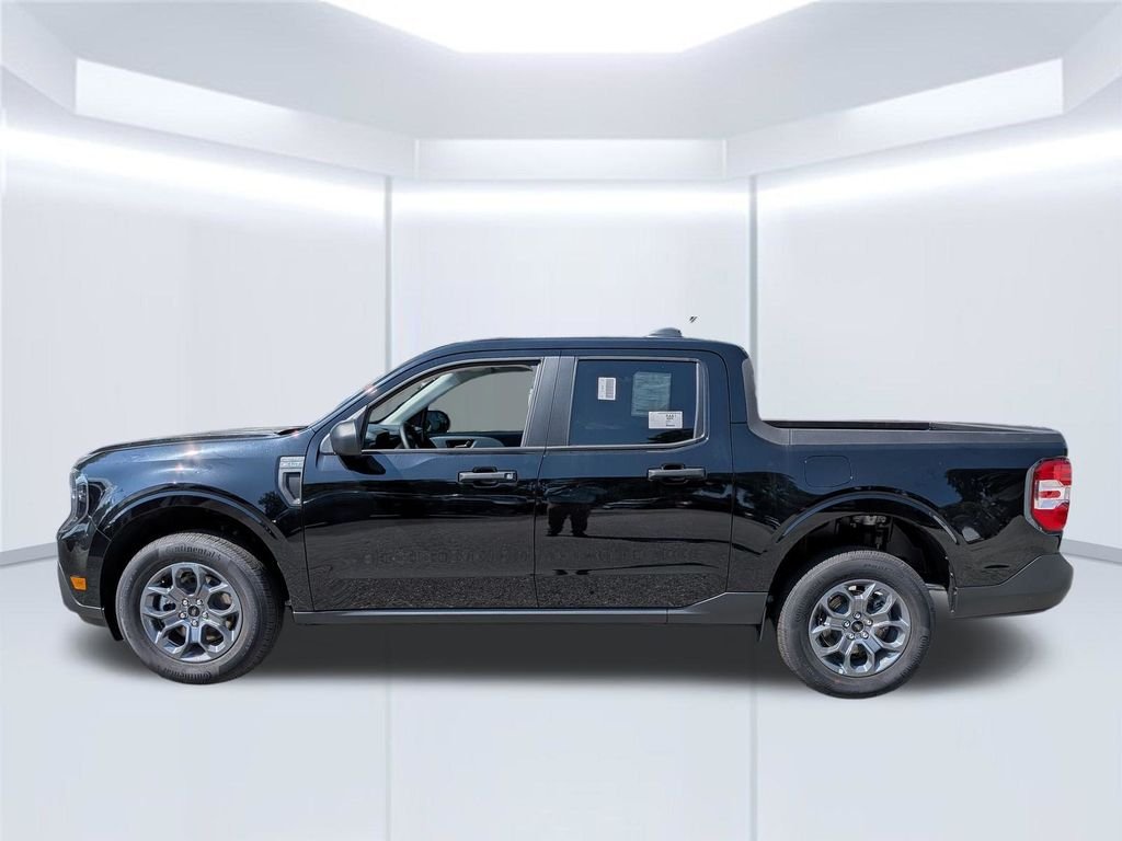 New 2026 Shadow Black Ford XLT image 2