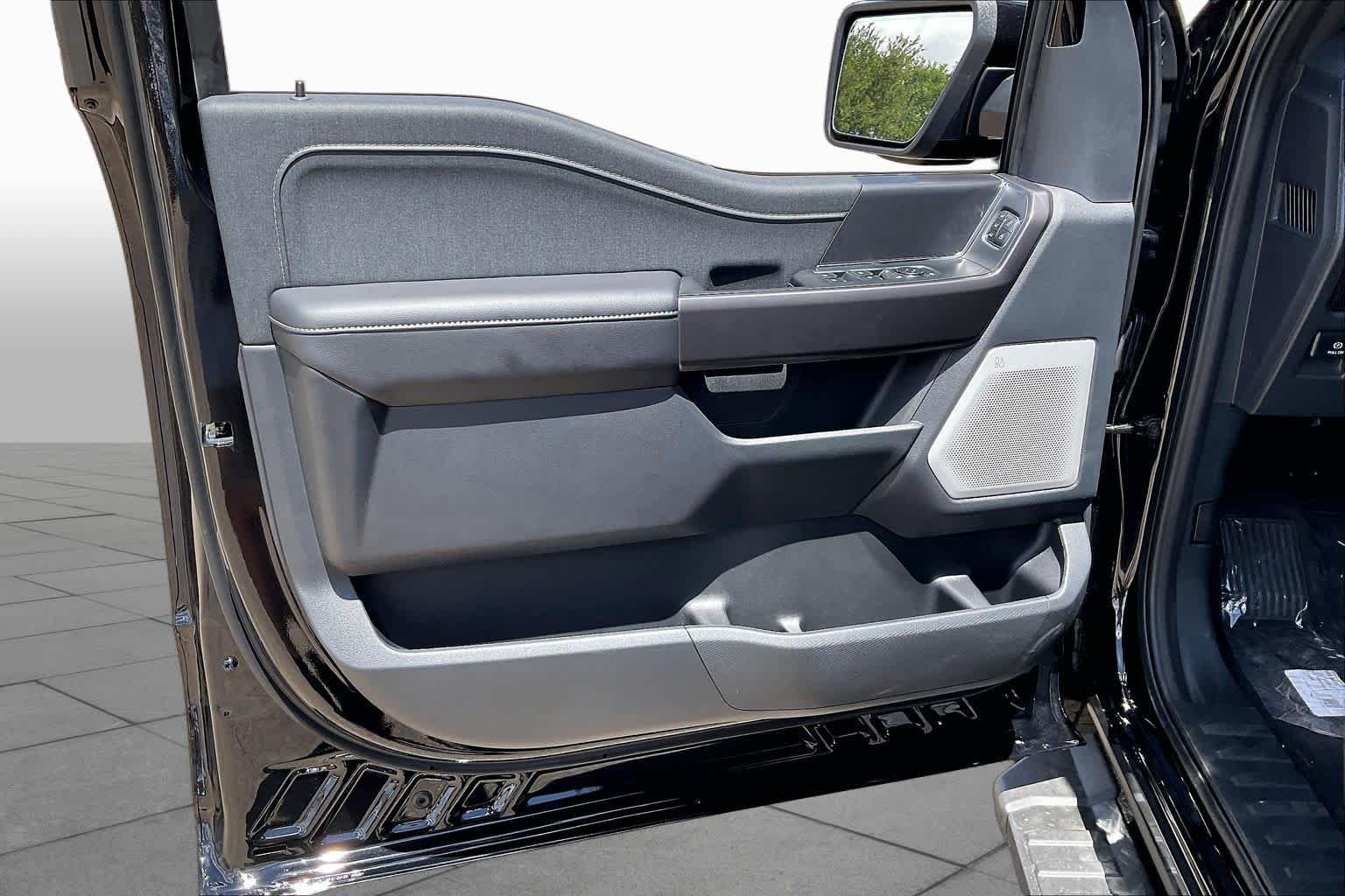New 2026 Agate Black Metallic Ford Lariat® image 10