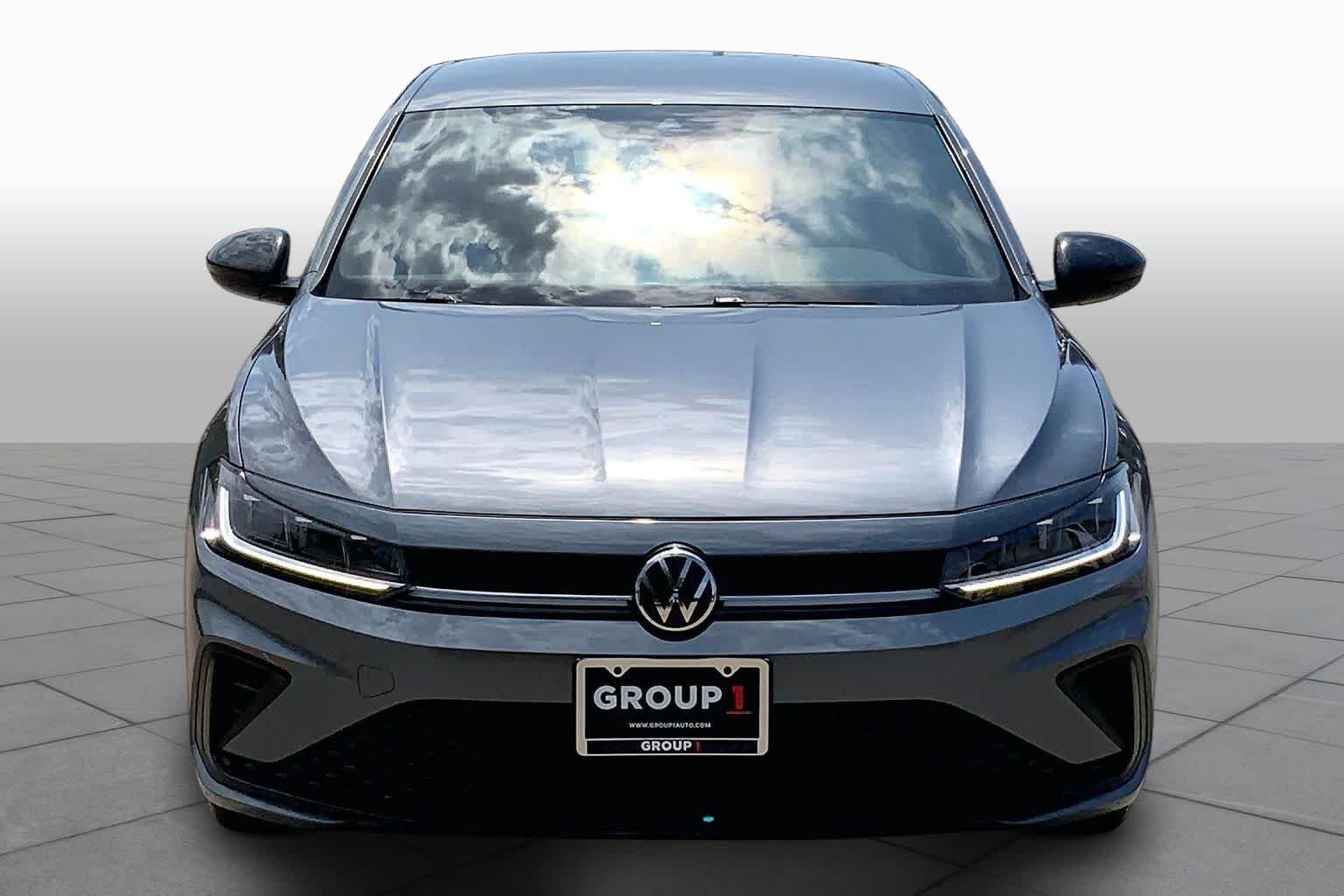 Used 2025 Platinum Gray Metallic Volkswagen Sport image 4