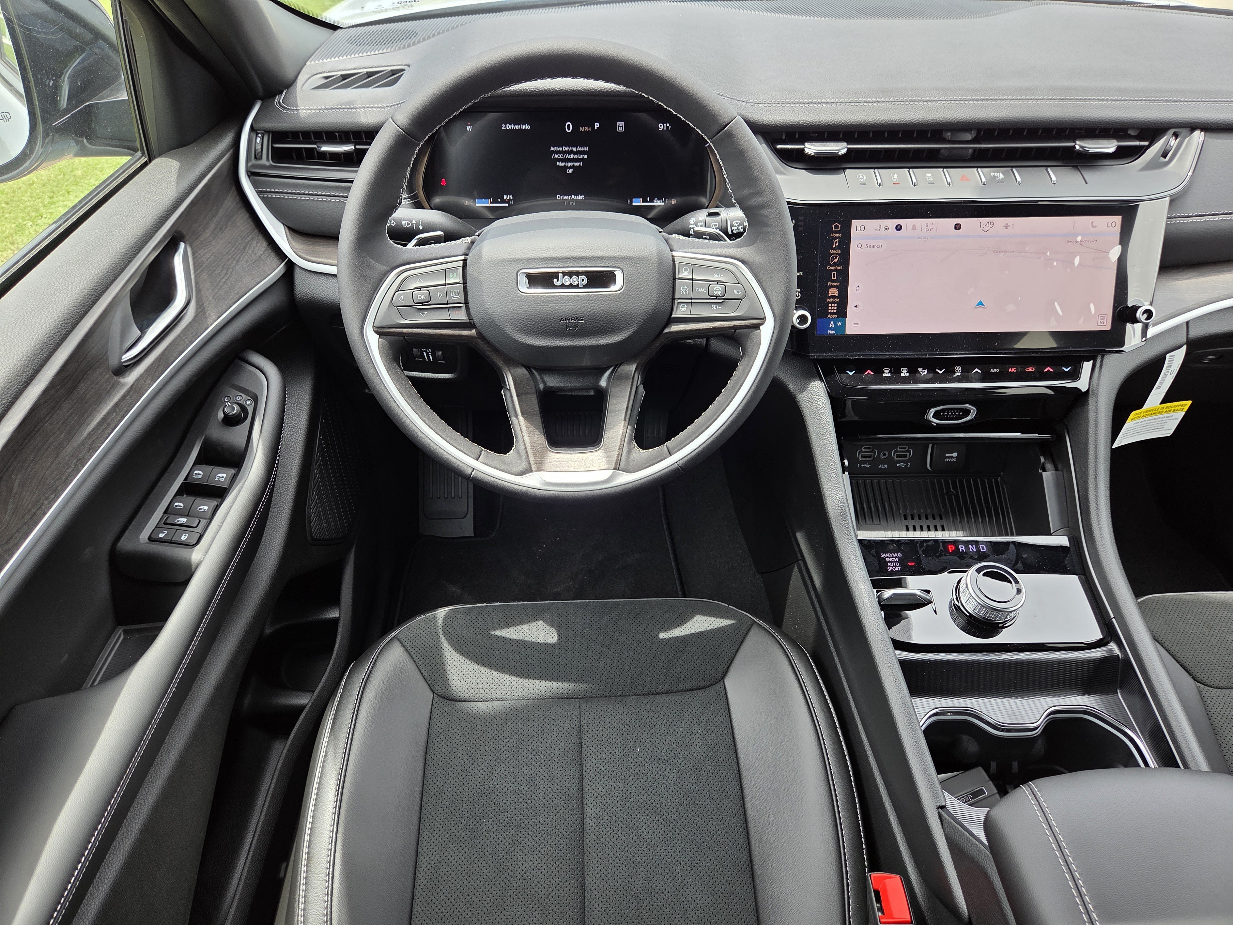 New 2026 Silver Zynith Jeep Laredo Altitude image 8