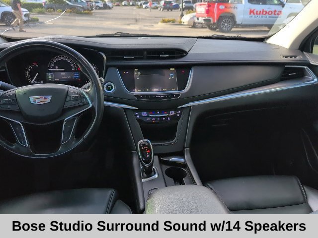 Used 2019 CRYSTAL WHITE TRICOAT Cadillac Premium Luxury AWD image 4