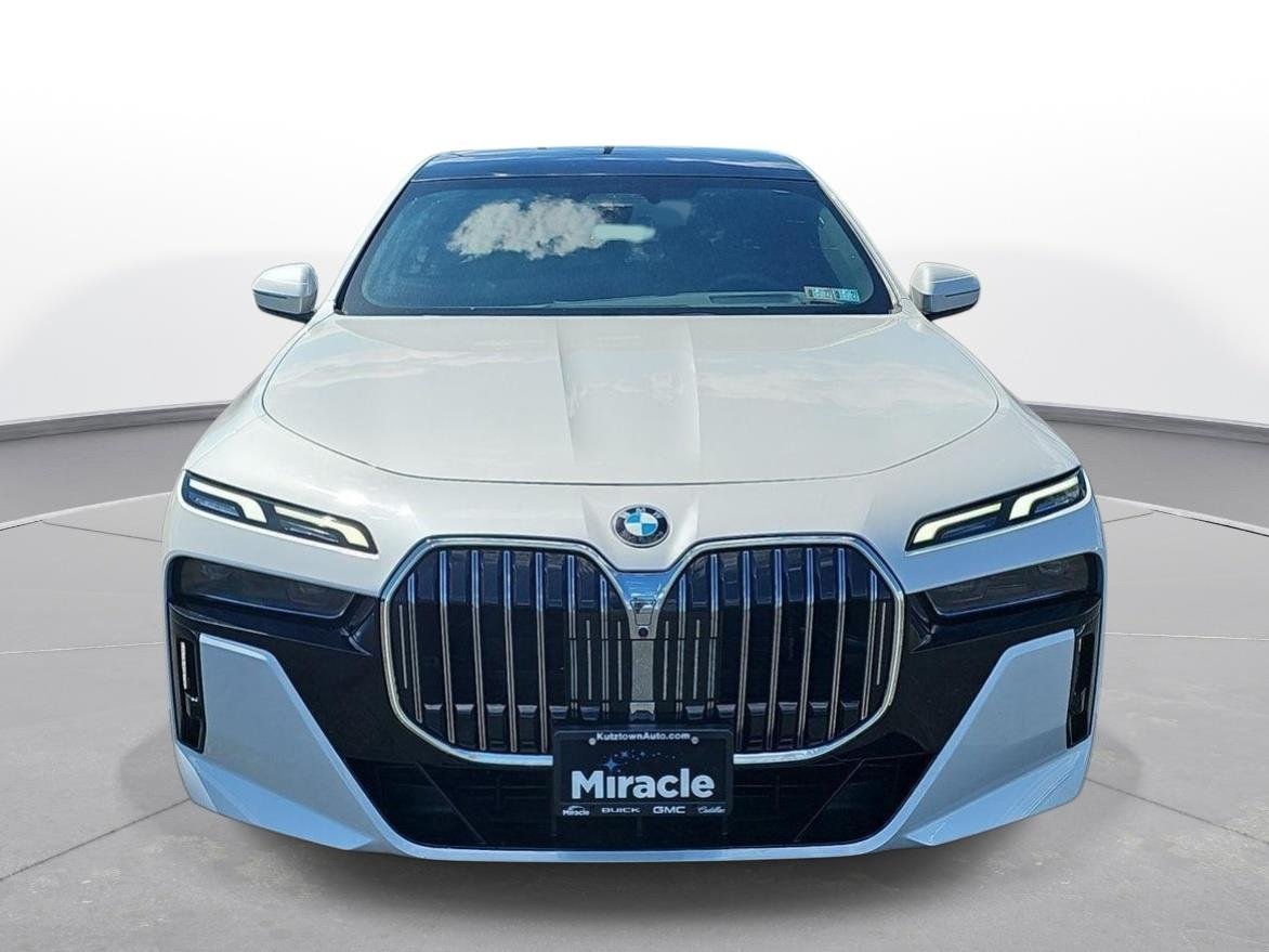 Used 2024 Mineral White Metallic BMW 760i xDrive image 2
