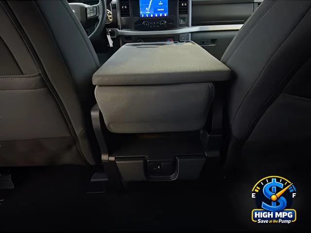 Used 2023 White Ford XLT image 18