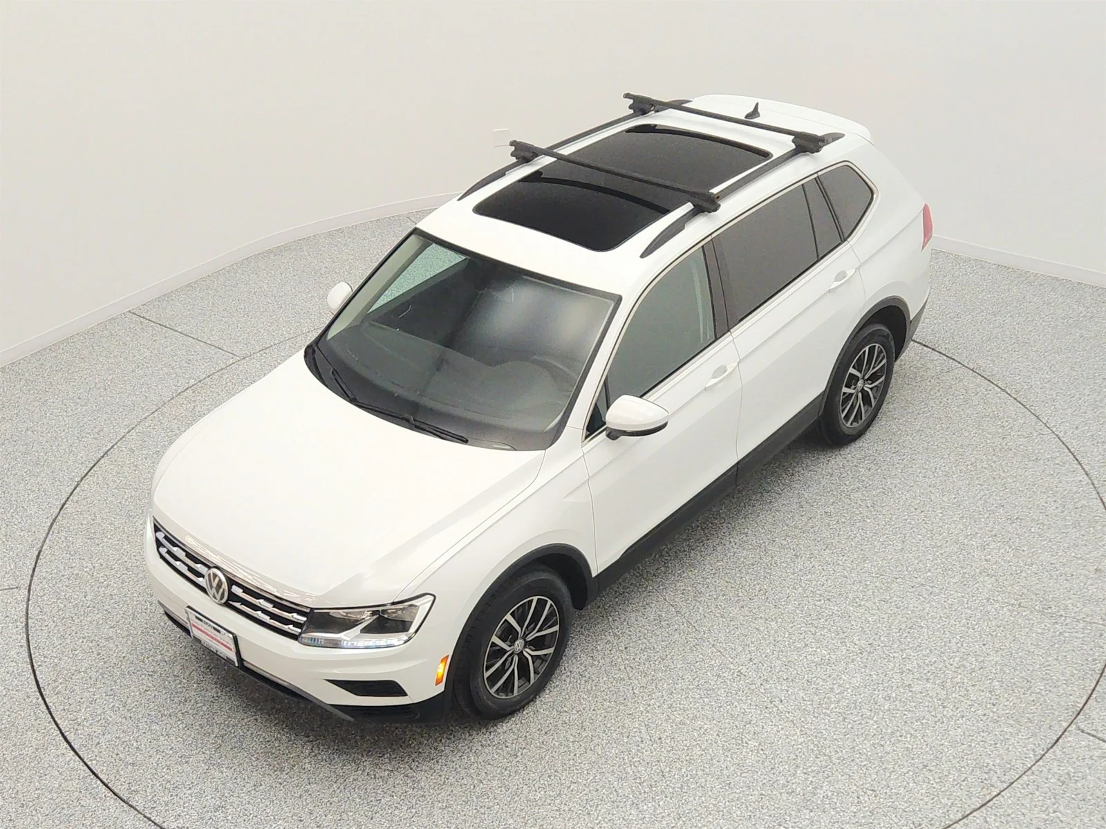 Used 2019 Pure White Volkswagen 2.0T SE FWD image 22