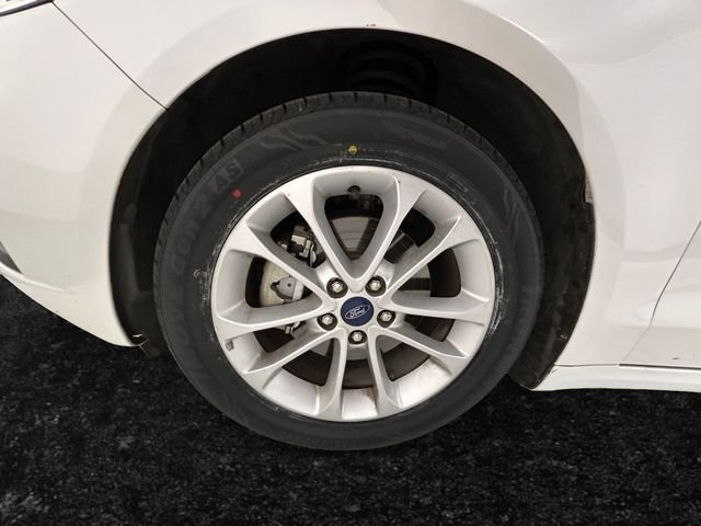 Used 2020 White Ford SE image 27
