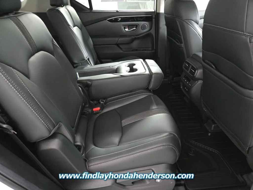 Certified Used 2025 Platinum White Pearl Honda EX-L image 21