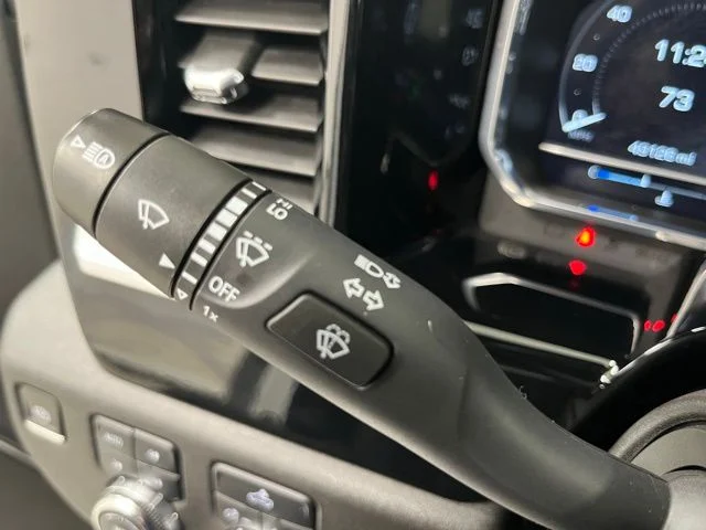 Used 2023 White GMC SLE image 28